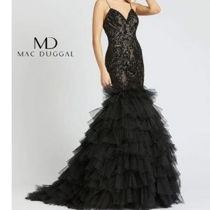 Mac Duggal Mermaid Ballgown / Black & Beige/ size 6